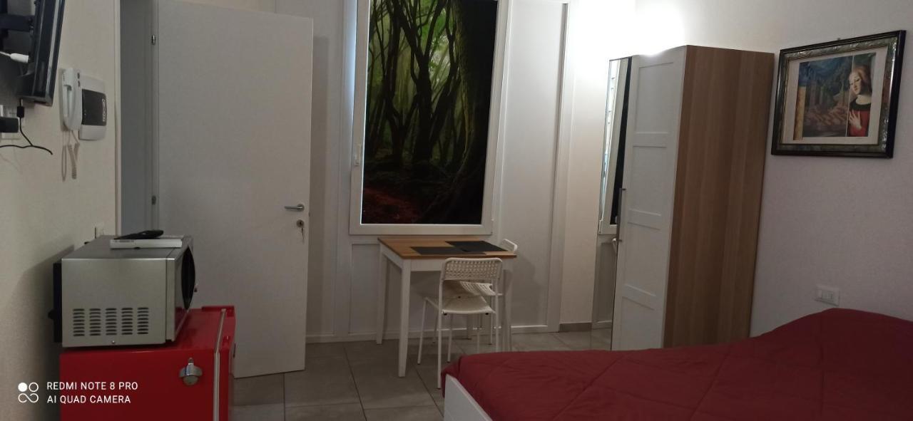 Porta Merlonia House Форли Экстерьер фото